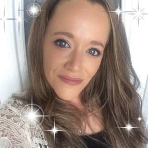 Meet your Posher, Holly